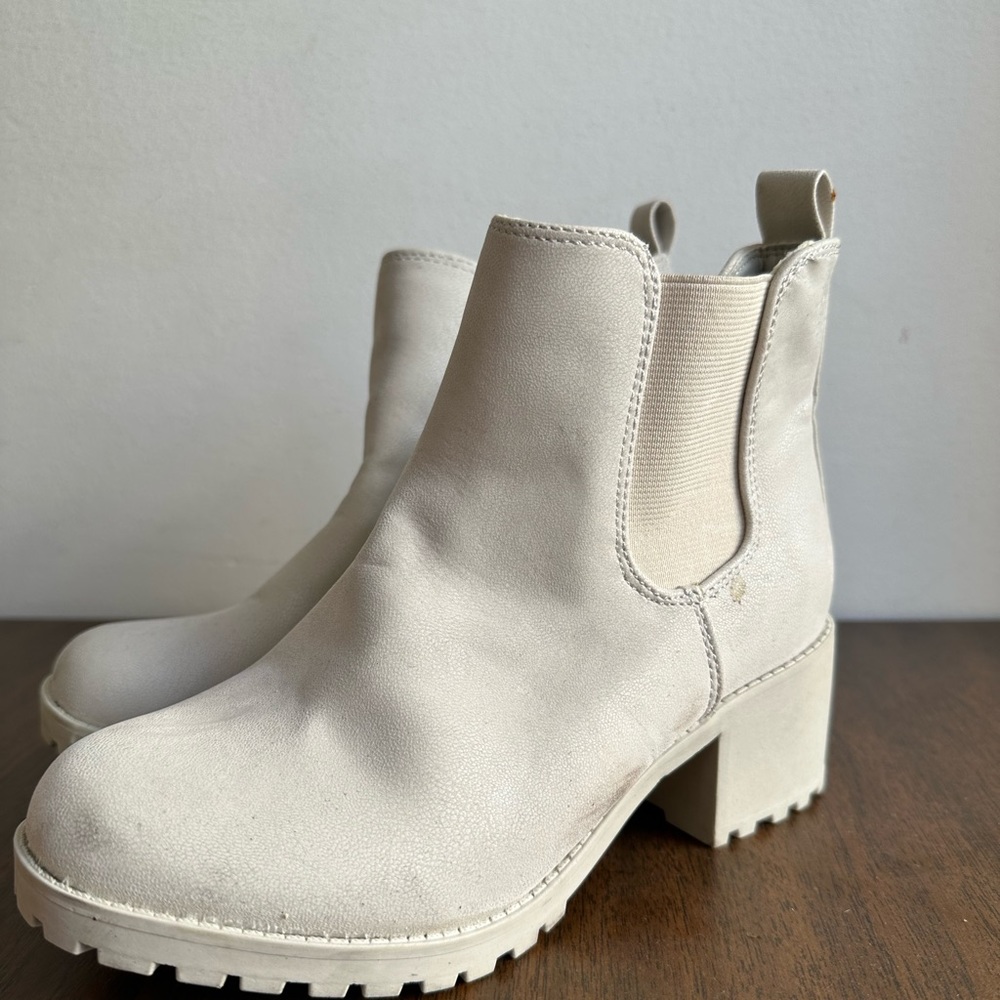 Kids faux leather boots
